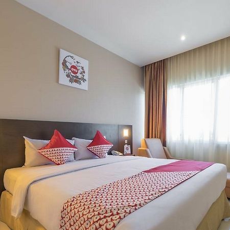 Collection O 1279 Hotel Grand Celino Makassar Eksteriør billede