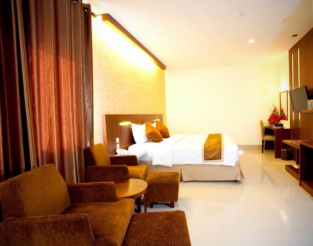 Collection O 1279 Hotel Grand Celino Makassar Eksteriør billede